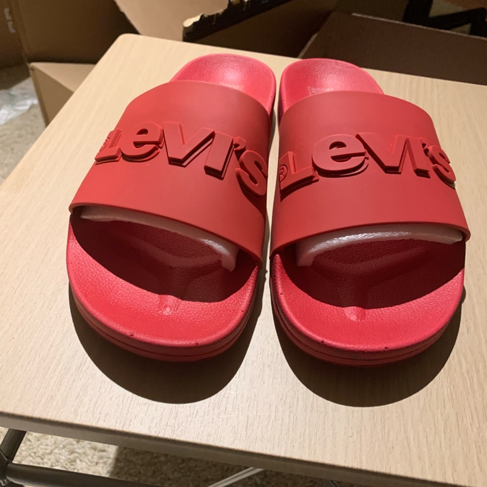 Levi’s Classic Slides Full Red